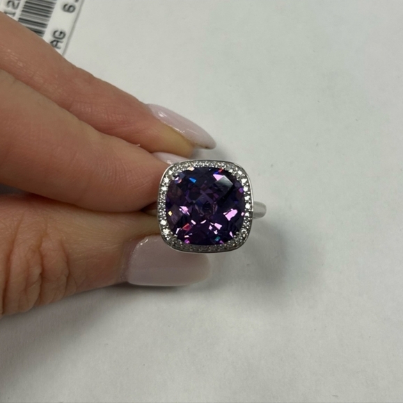 🔹️Suzy Levian🔹️ Sterling Silver Purple and White Cubic Zirconia Halo Ring - Picture 1 of 8